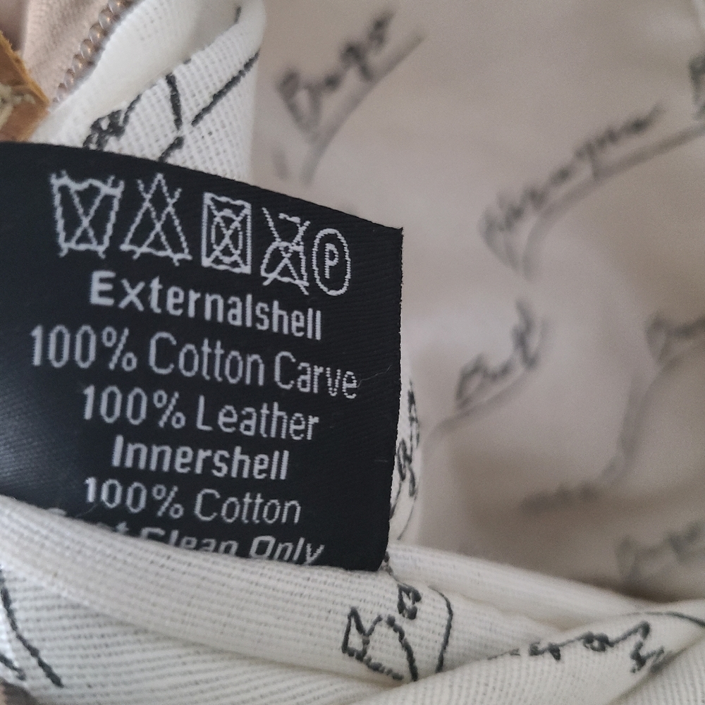 NWT Highland Cow Leather Weekender Tote Bag - Picture 6 of 7